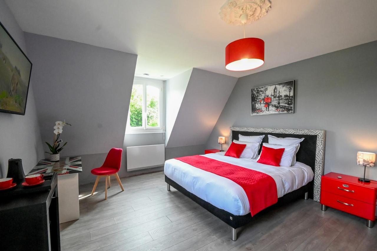 Bed and Breakfast La Fontaine Dort Tessy-sur-Vire Екстер'єр фото