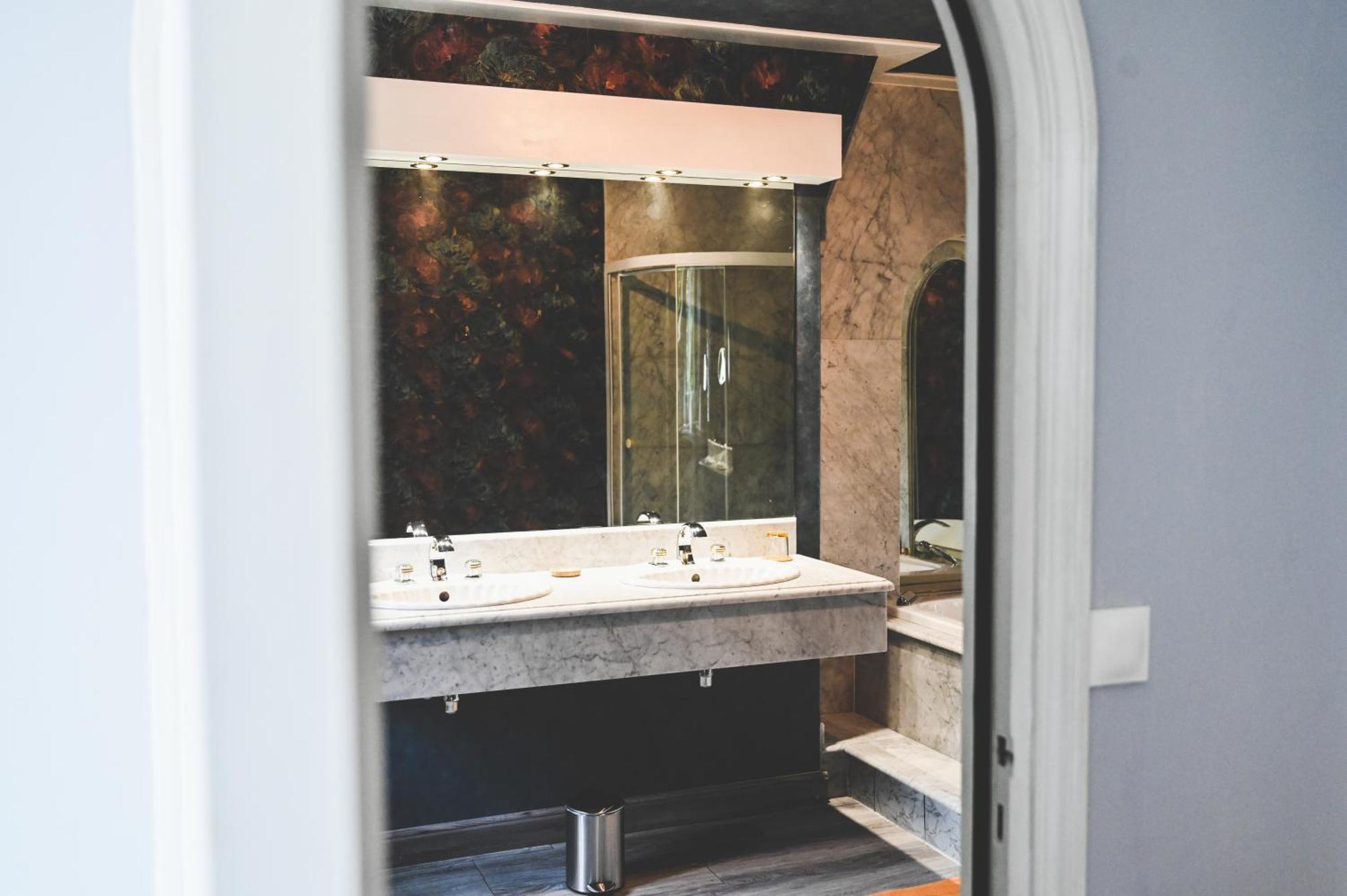Bed and Breakfast La Fontaine Dort Tessy-sur-Vire Екстер'єр фото